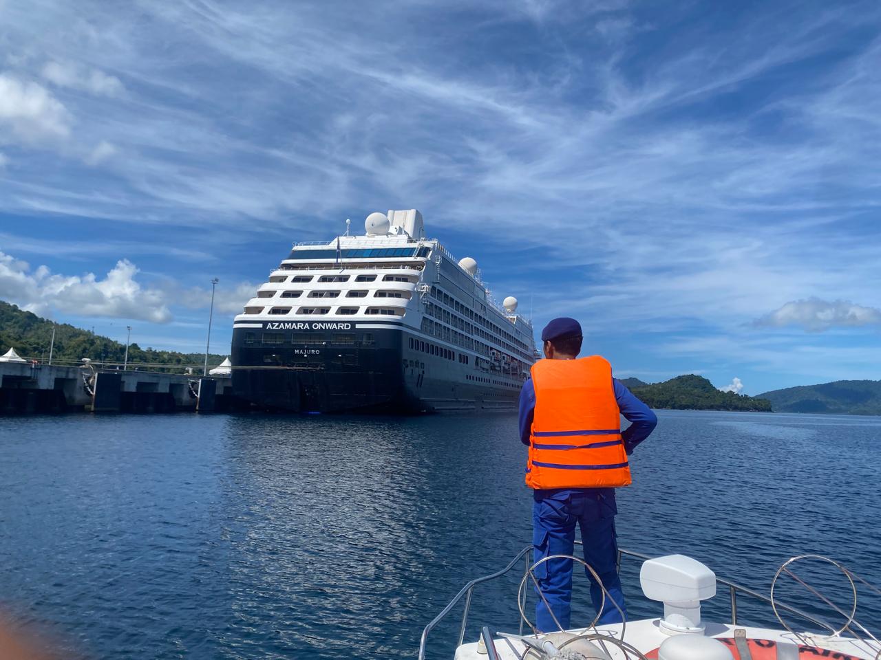 Sat Polairud Polres Sabang Patroli Laut Amankan Kedatangan Kapal Pesiar MS. Azamara Onward
